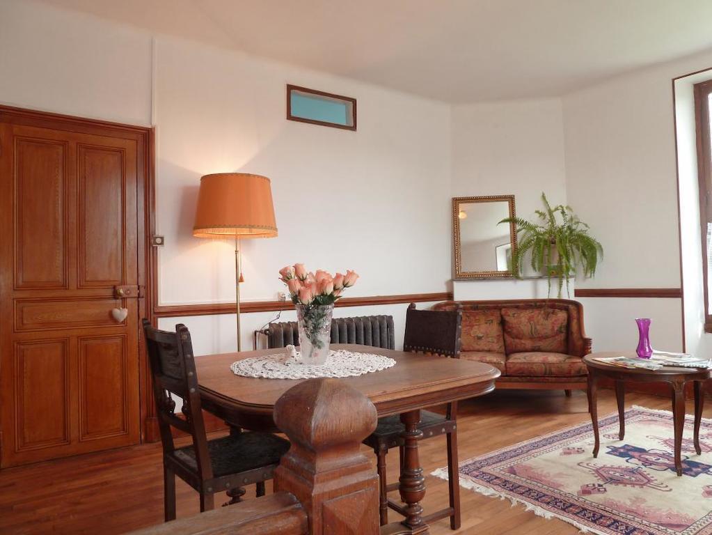 Gite Meuble Anost Δωμάτιο φωτογραφία
